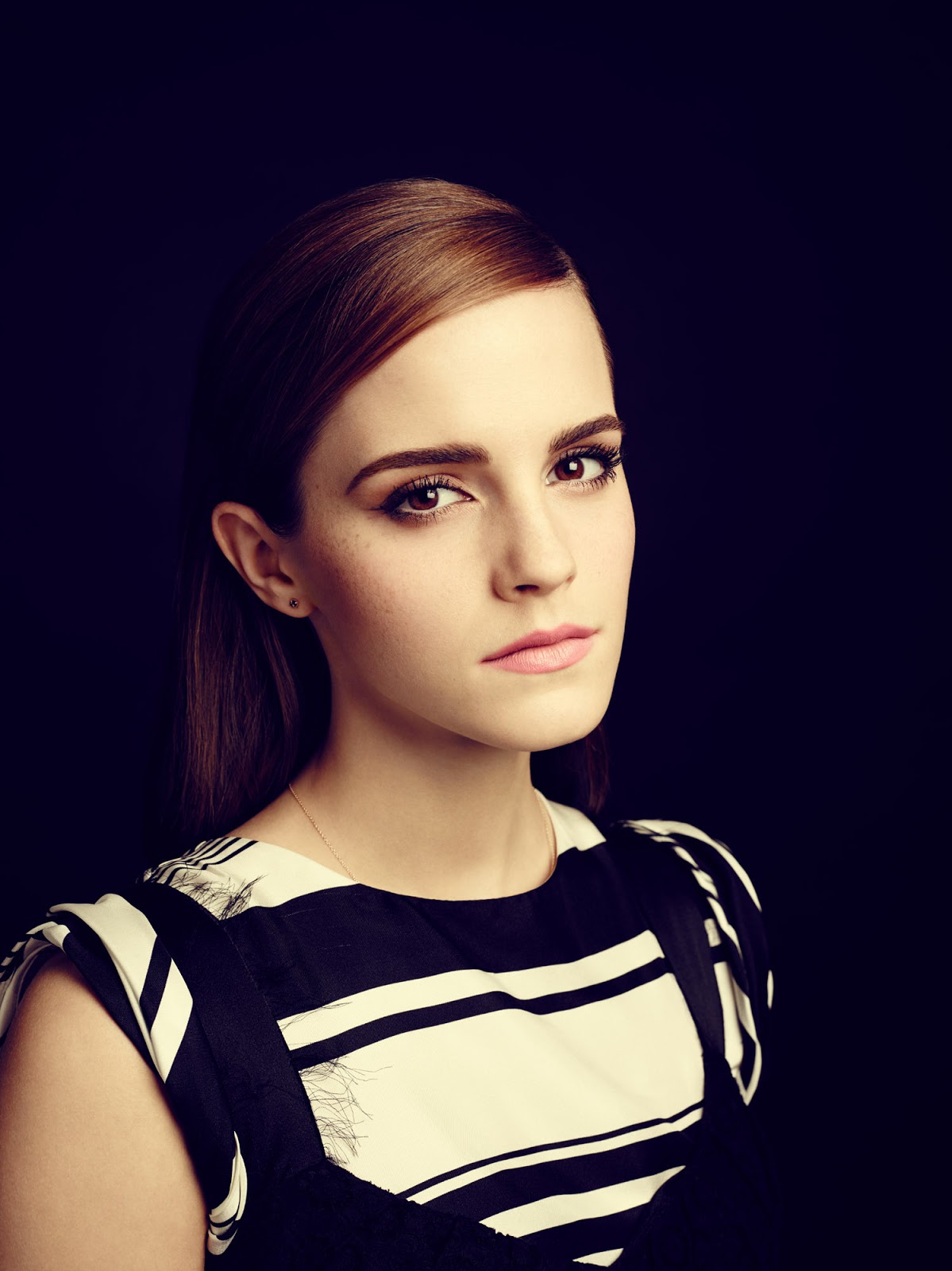 EMMA_WATSON_NOAH_061-HofR-v3