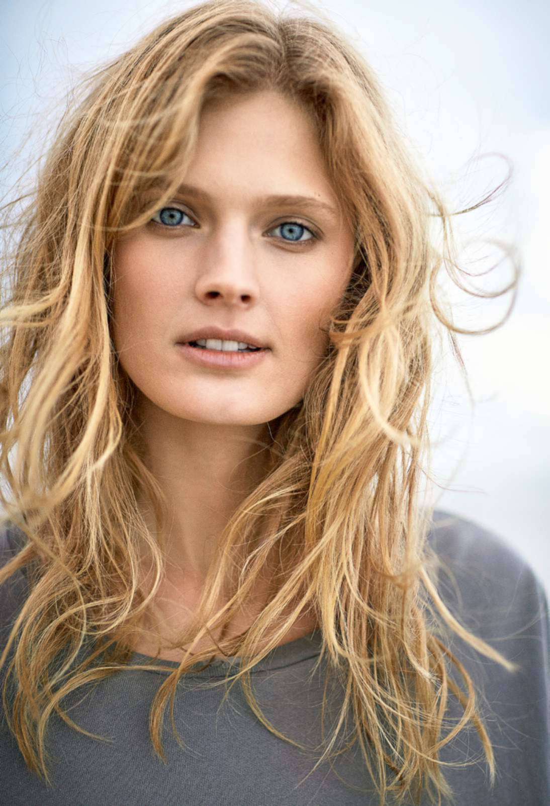 constance-jablonski-by-gilles-bensimon-for-elle-france-january-29th-2016-4