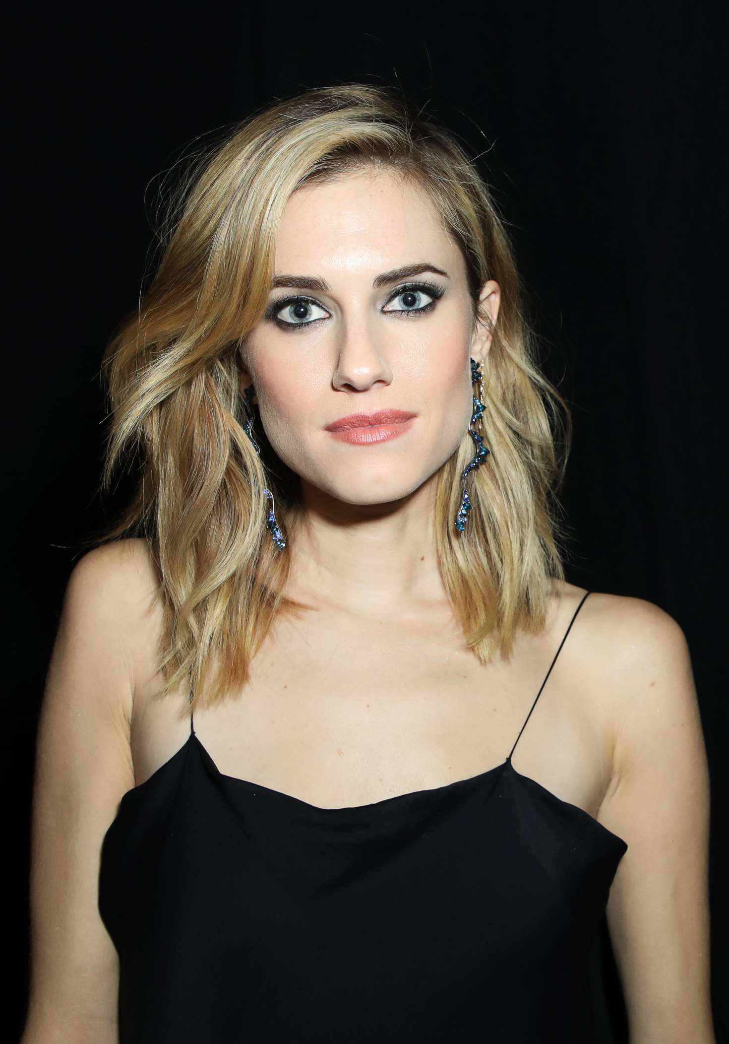 Allison Williams Makeup