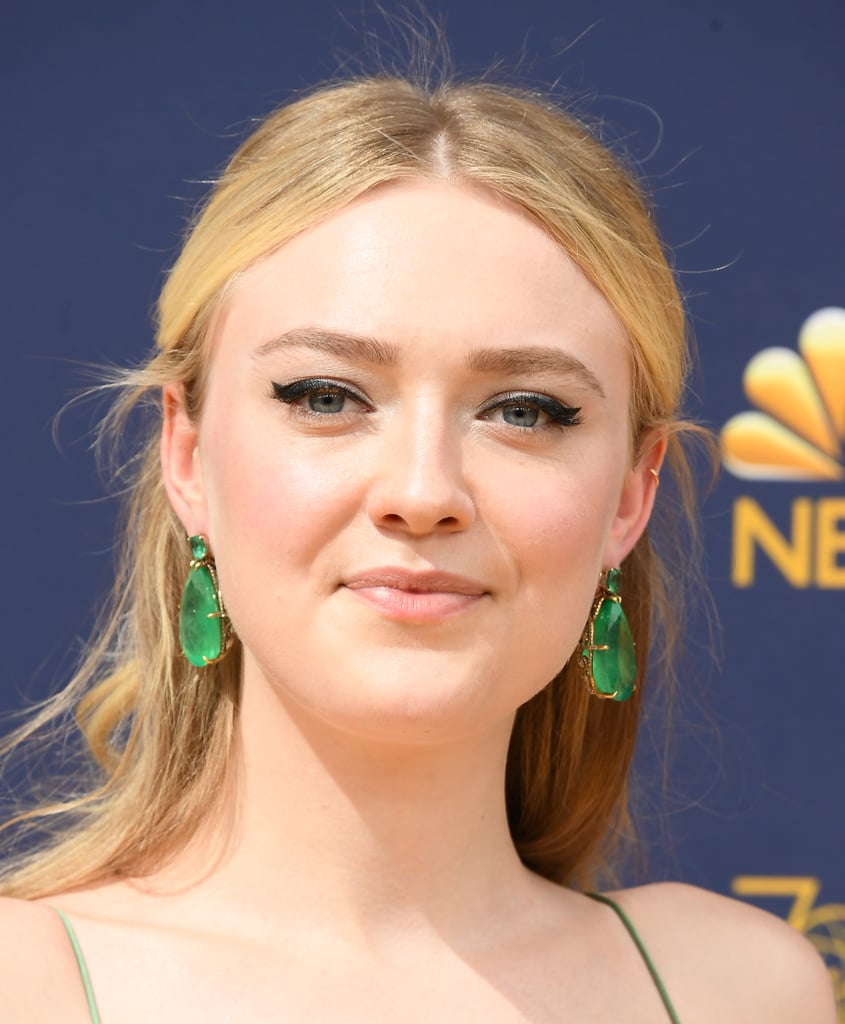 Dakota Fanning makeup