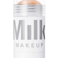 mil009_milkmakeup_highlighter_lit_1_1560x1960-cphth