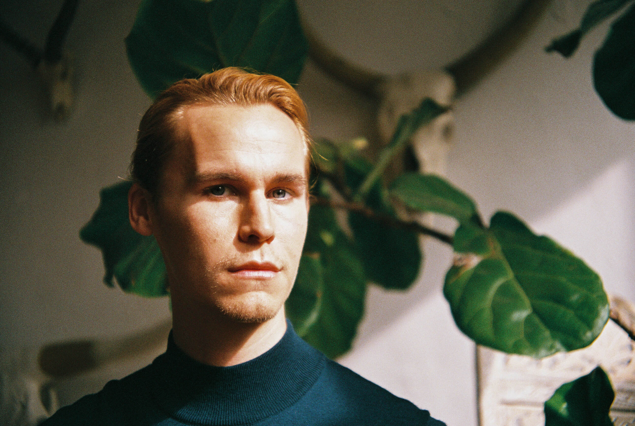 Rhys Wakefield interview