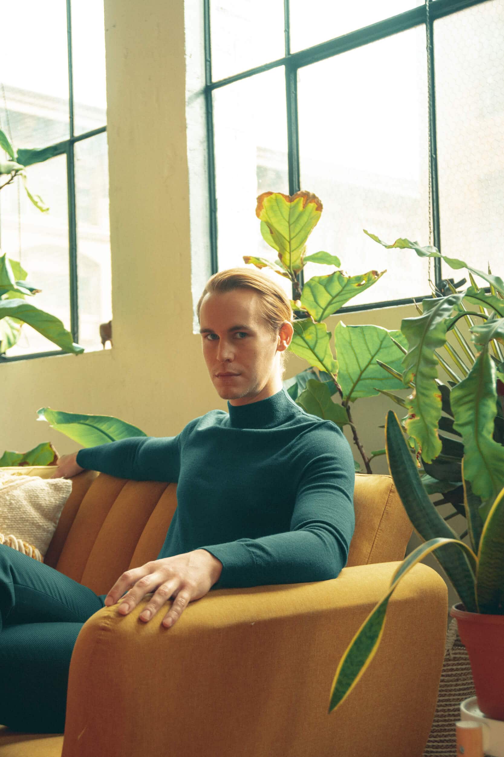 Rhys Wakefield interview