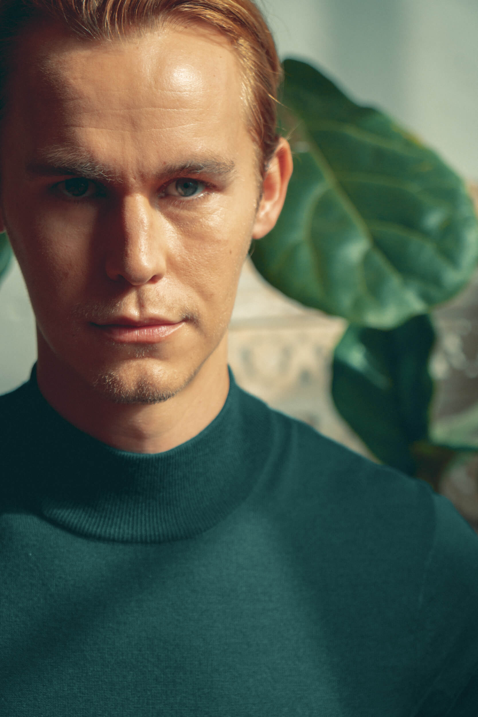 Rhys Wakefield interview