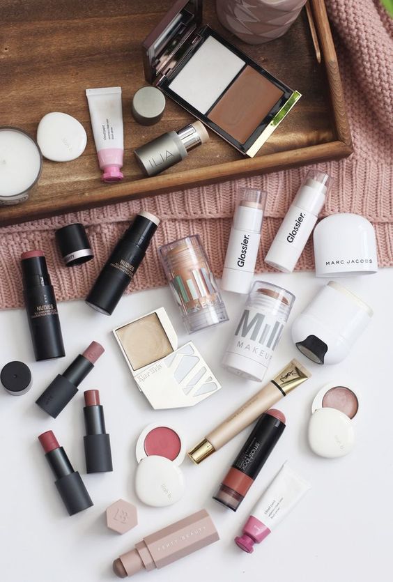 Makeup Decluttering