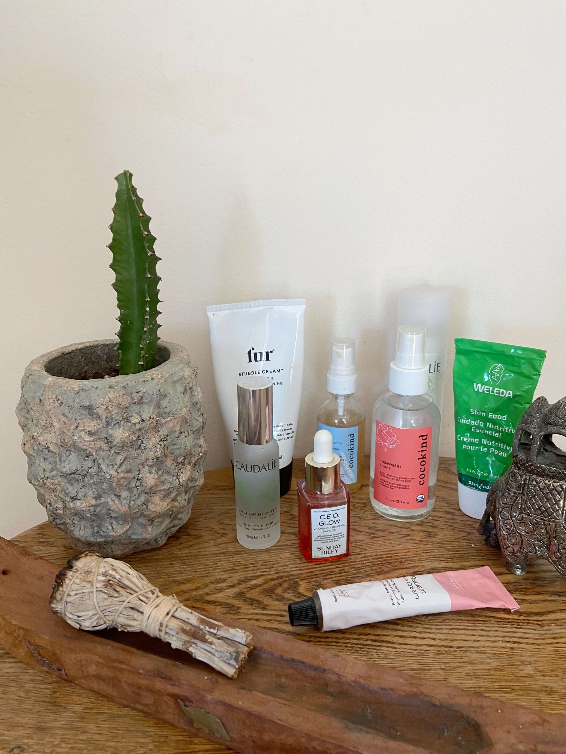 D61EA980-D9EB-4476-BC67-3AA609C45167 arab model skincare routine
