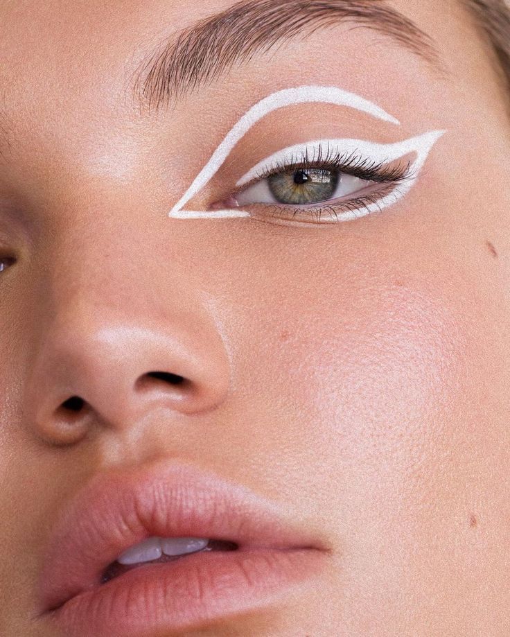 50+Makeup Looks To Make You Shine in 2023 : Nude + White Graphic Liner +  Rhinestones