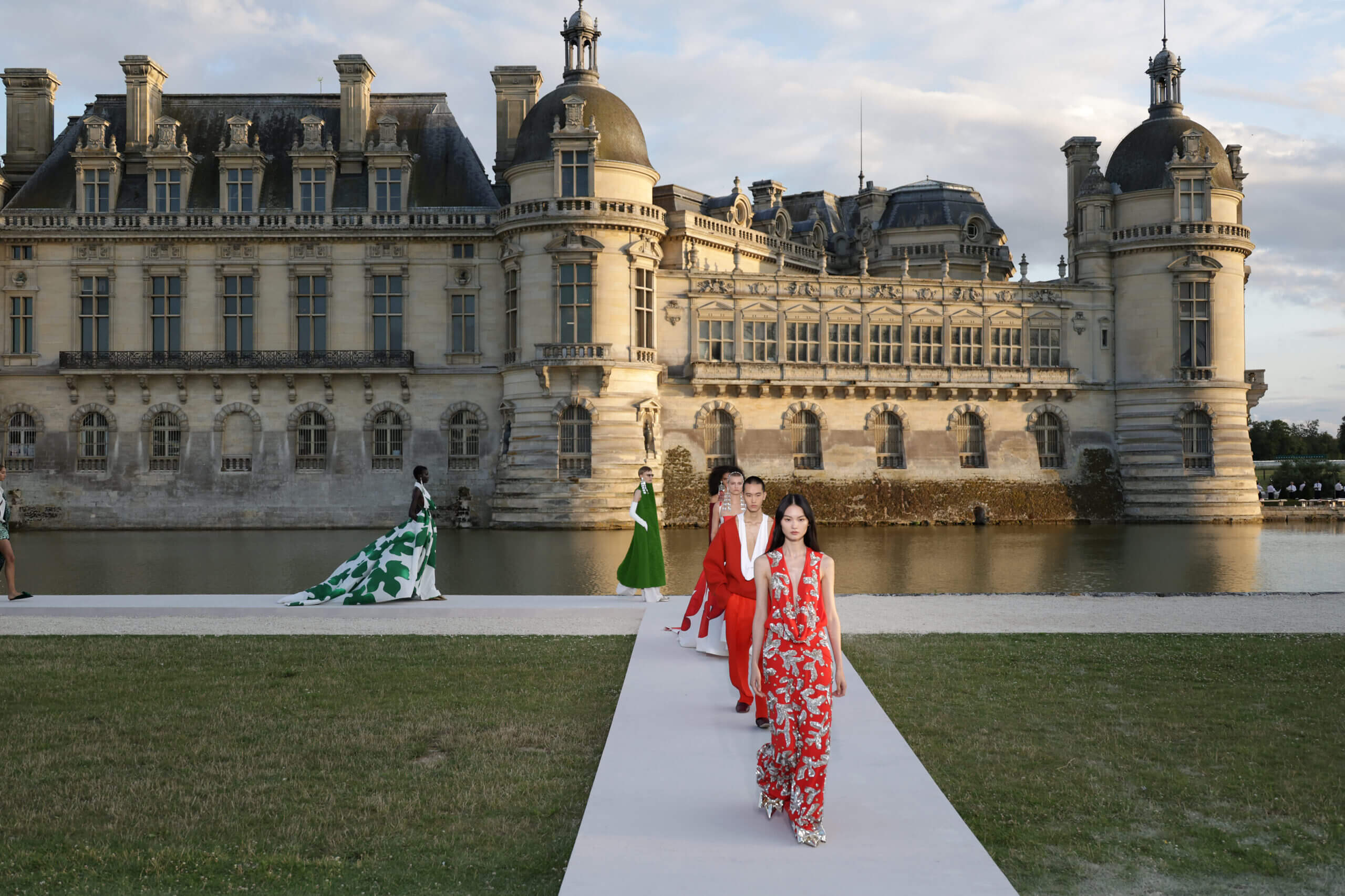 Vuitton presents dreamy fashion carousel