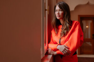 Intervista con Olga Kurylenko: I Desideri Umani Più Profondi