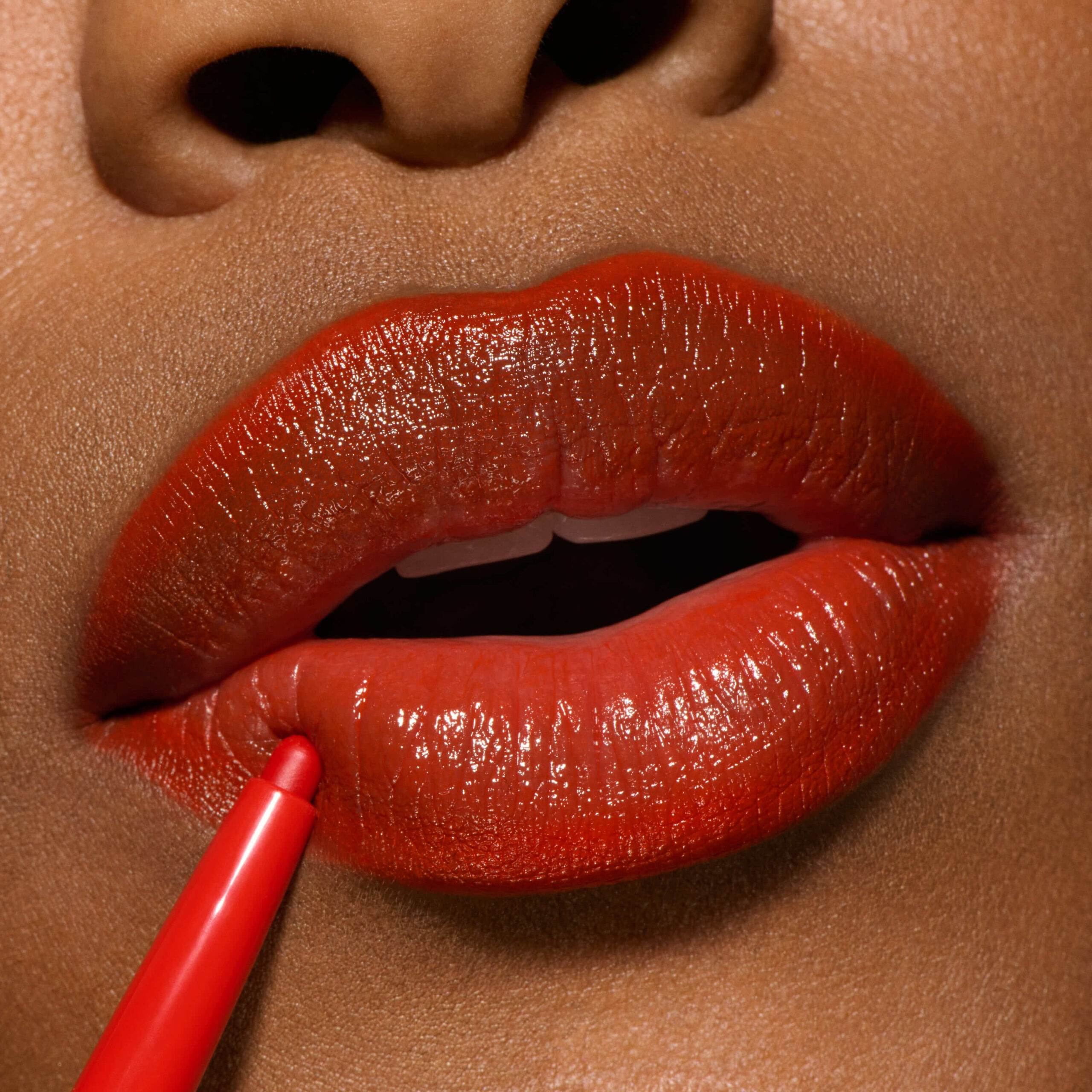 773602750870_LIP_LIPGLAZER_LADYDANGER_DEEP bn july