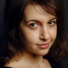 Intervista con Hadley Freeman: le ‘Brave Ragazze’ tra Corpo, Mente ed Emozioni