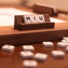 Miutine: Il pop-up Miu Miu Beauty dove l’irriverenza prende forma