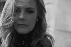 Interview with Alicia Silverstone: In a Whole, Wonderful Planet