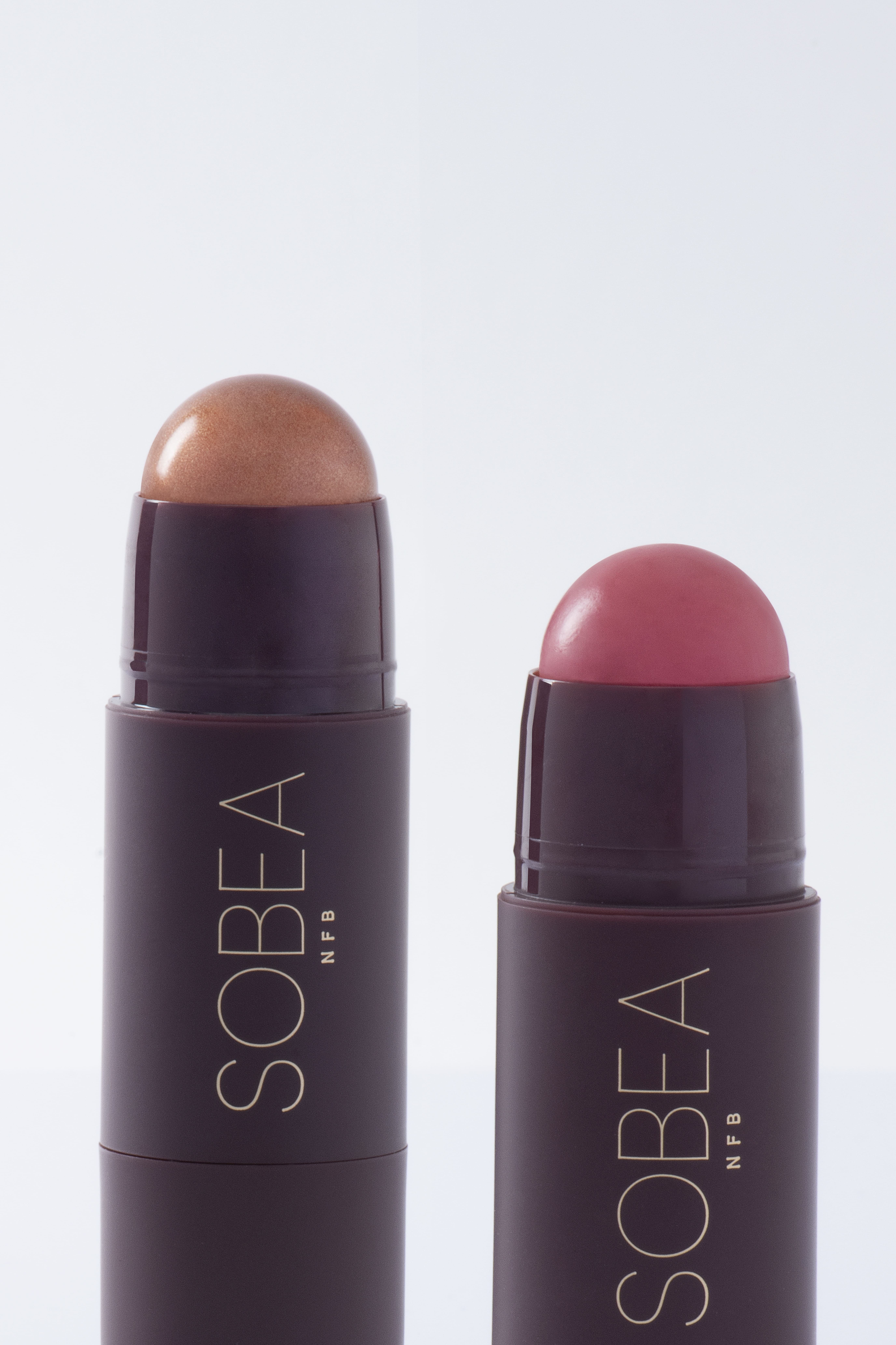 BOOM STICK Illuminante Golden Hour & Blush & Lips Cotton Candy - ambientata (2)