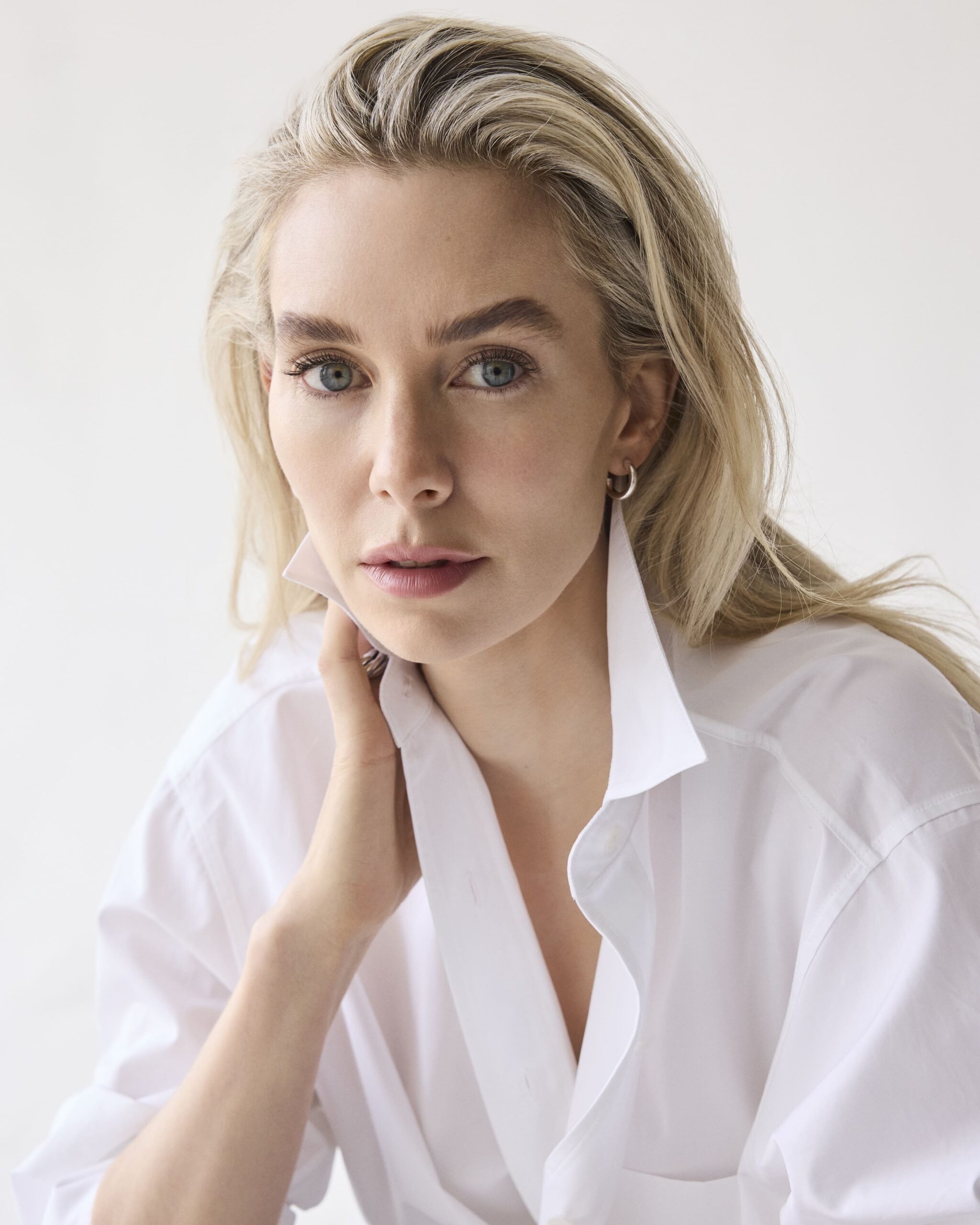 Vanessa Kirby_PH Credits David Roemer x Lancôme